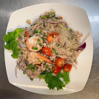 Yum Woon Sen