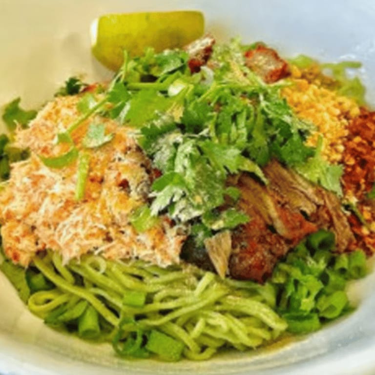 Delicious Pad Thai and Noodle Dishes